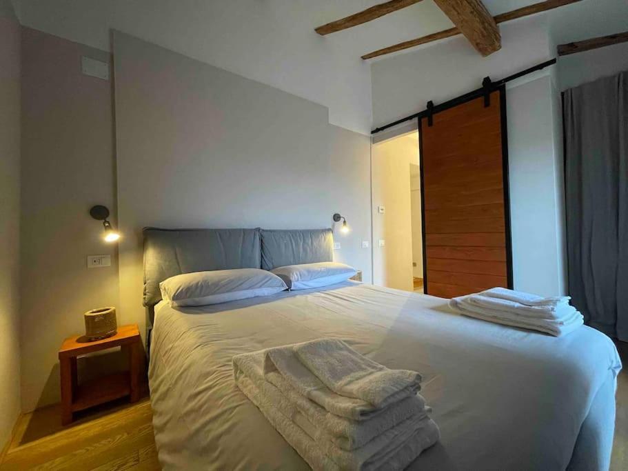 Romantic Attic Room With Panoramic View Болонья Экстерьер фото